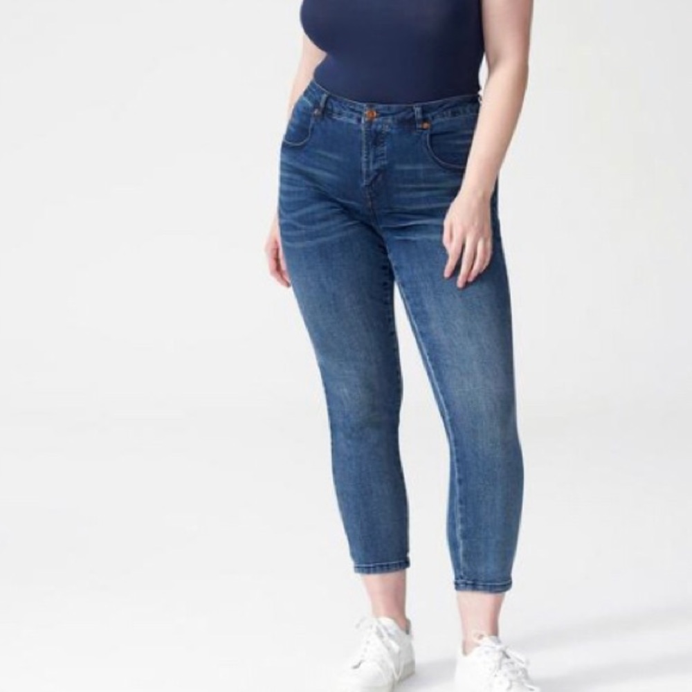 UNIVERSAL STANDARD denim. Best jeans ever!